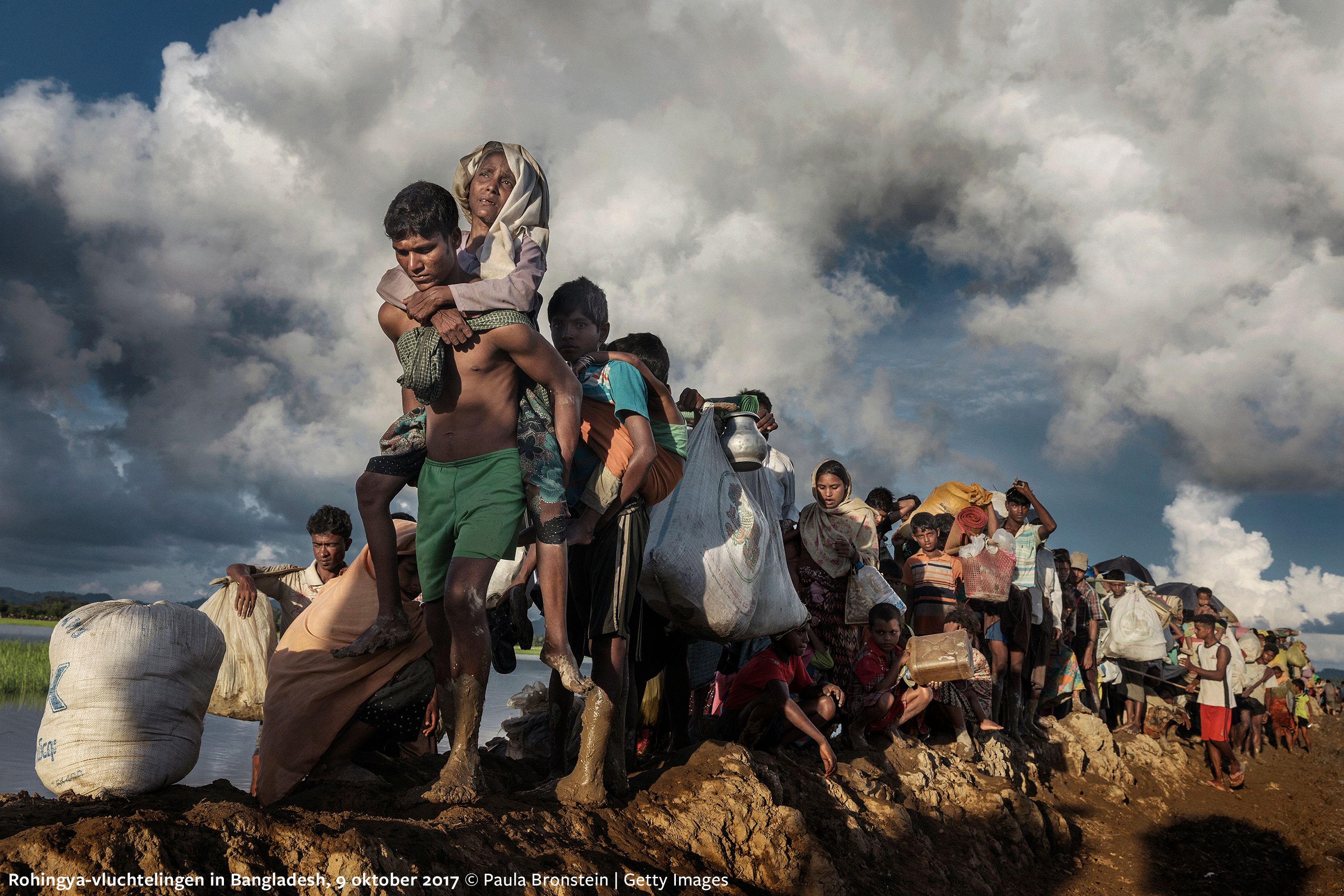 Rohingya-vluchtelingen_in_Bangladesh_9_oktober_2017_c_Paula_Bronstein_-_Getty_Images.jpg