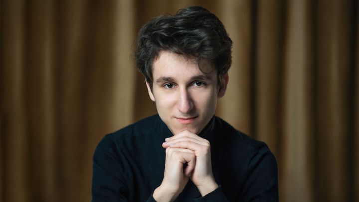Rachmaninov, Chopin, Schubert en Skrjabin - Valentin Magyar (piano)