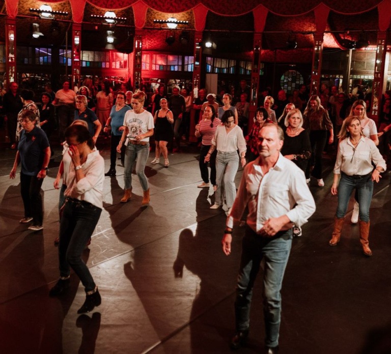 Line Dancers Maastricht - Dansen met...