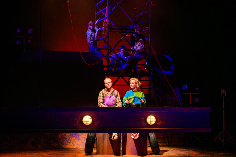 Hoe overleef ik alles wat ik niemand vertel? de musical