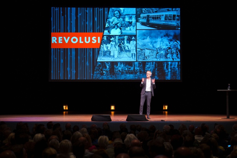 Haagsch College - Revolusi - David Van Reybrouck.jpg