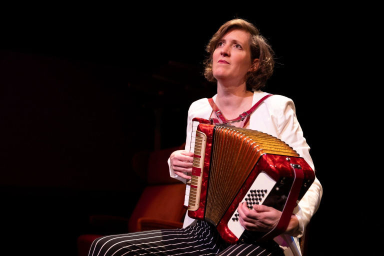 Janneke de Bijl - Doet u ook mensen?