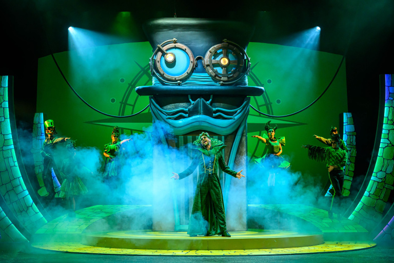 Van Hoorne Studios - The WIZ