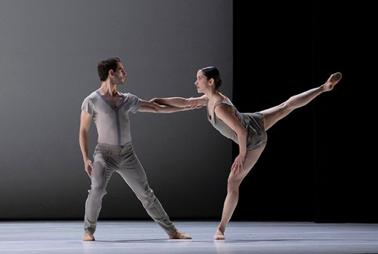 Introdans - Less is more