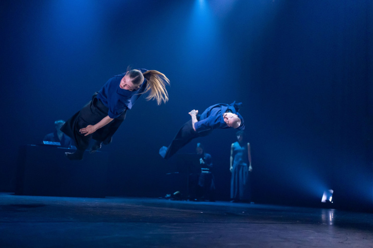 Denden Karadeniz & Zero Dance Theatre - Loud Whispers