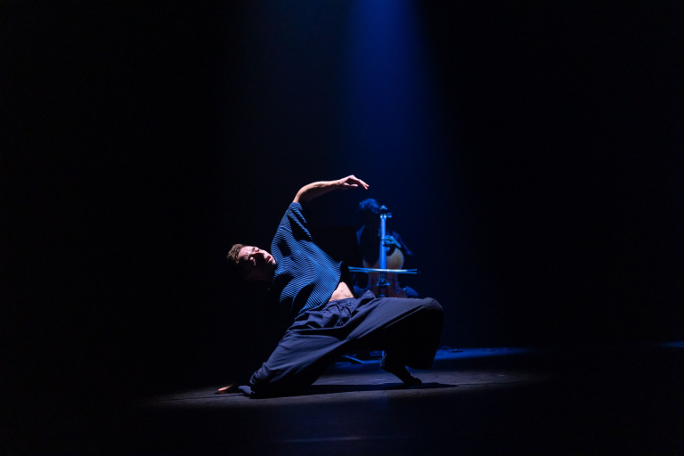 Denden Karadeniz & Zero Dance Theatre - Loud Whispers