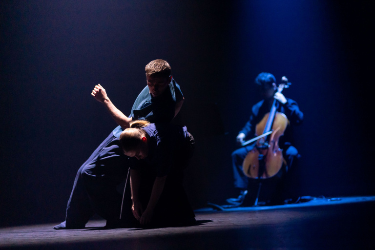 Denden Karadeniz & Zero Dance Theatre - Loud Whispers