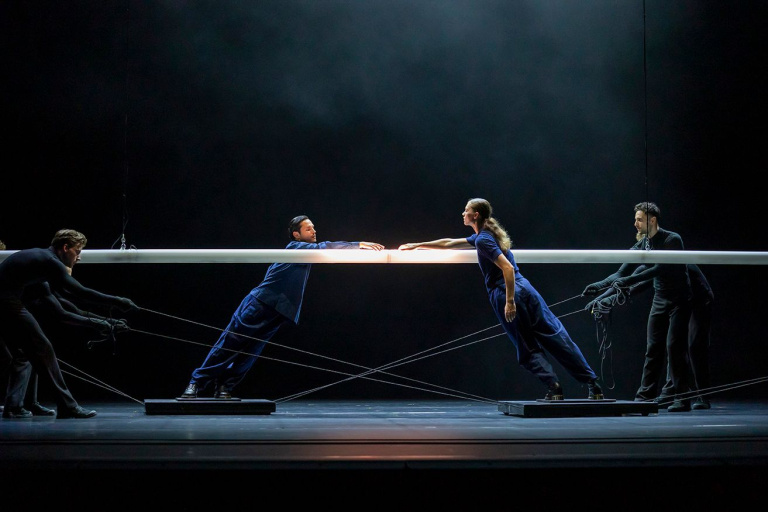 Introdans - Less is more